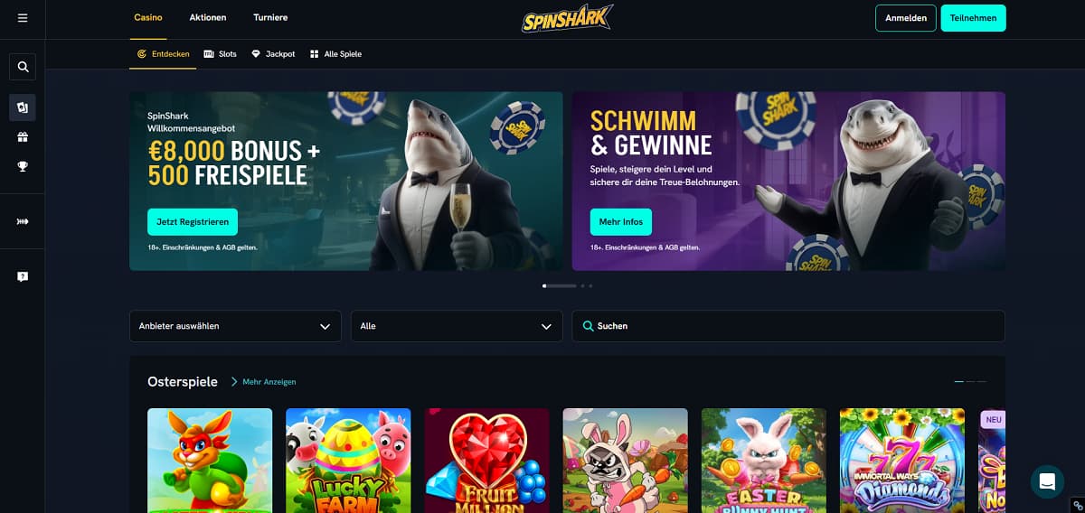 SpinShark Startseite mit Banner, das ein Willkommensangebot von 8.000 € Bonus plus 500 Freispiele bewirbt. Navigation umfasst Casino, Aktionen und Turniere. Maskottchen-Hai im Smoking mit Champagnerglas, dazu bunte Slot-Spiele wie Lucky Farm und Fruit Million.